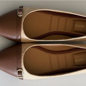 Brown and Beige/Tan/Creamy-like Flats 🥿